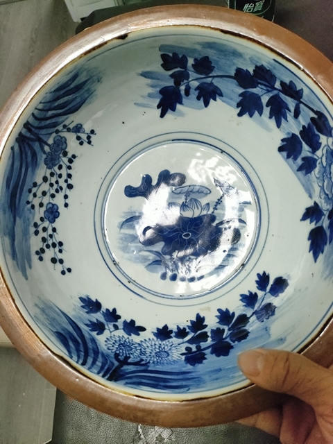 古玩陶瓷青花盆真品鑒賞圖