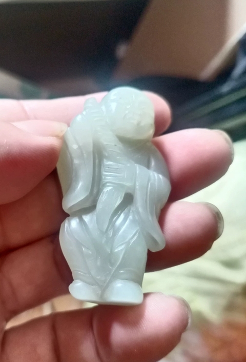 古玩玉器和田玉人物把件真品鑒賞圖