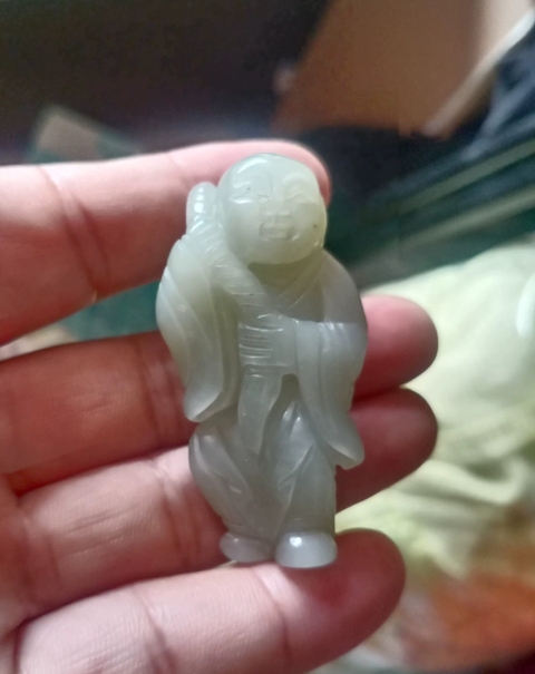 古玩玉器和田玉人物把件真品鑒賞圖