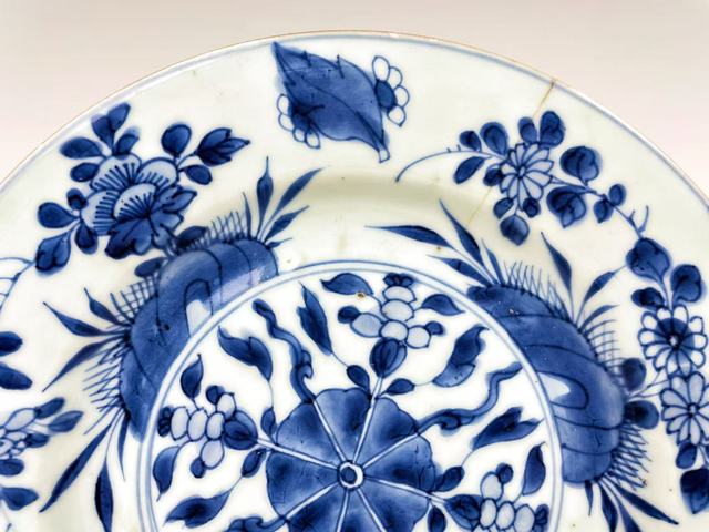 古玩陶瓷清康熙·青花山石花卉盤拍賣,當前價格0元