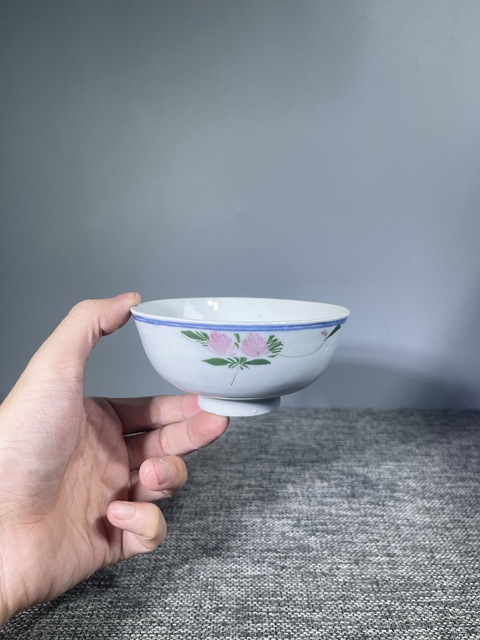 古玩陶瓷民國.釉下彩花卉紋茶碗拍賣，當前價格0元