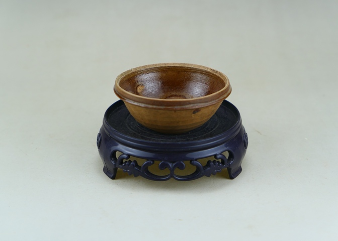 古玩陶瓷明代.吉州窯系紫金釉茶盞拍賣,當(dāng)前價(jià)格33元