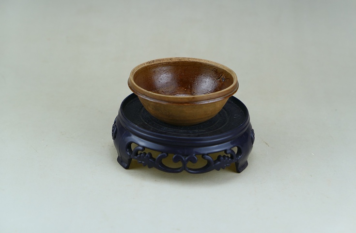 古玩陶瓷明代.吉州窯系紫金釉茶盞拍賣,當(dāng)前價(jià)格33元