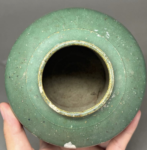 古玩陶瓷綠釉罐真品鑒賞圖