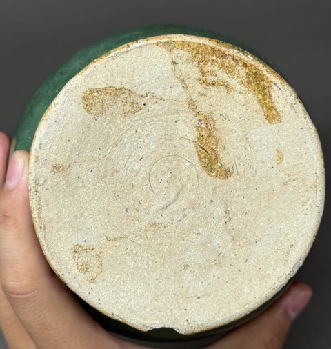 古玩陶瓷綠釉罐真品鑒賞圖