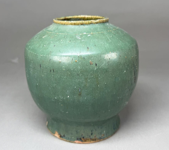 古玩陶瓷綠釉罐真品鑒賞圖
