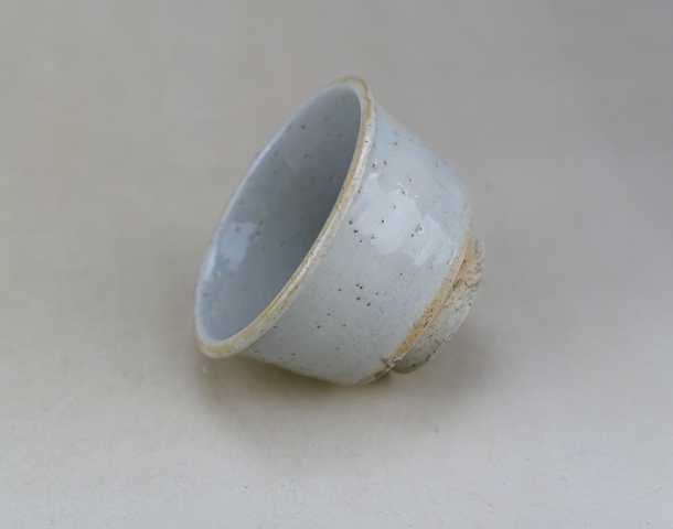 古玩陶瓷明代龍泉窯青瓷杯和托一套(1368年-1644年)拍賣,當(dāng)前價格152元