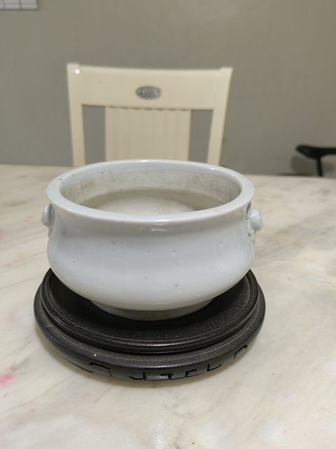 古玩陶瓷清中晚·白釉獅耳香爐 真品鑒賞圖