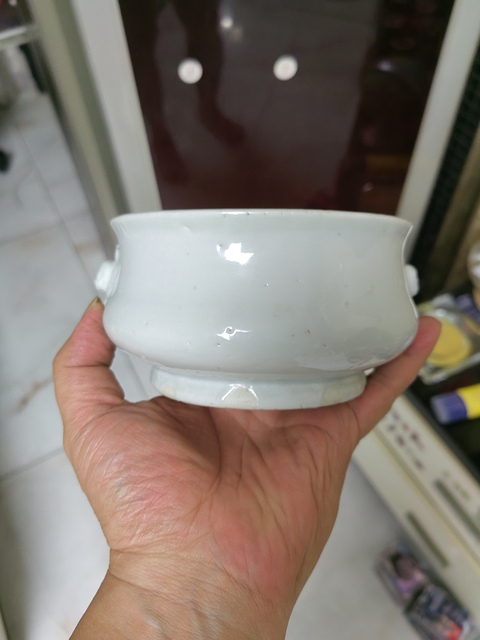 古玩陶瓷清中晚·白釉獅耳香爐 真品鑒賞圖
