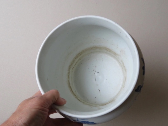 古玩陶瓷青花荷塘鴛鴦紋馬蹄缸真品鑒賞圖