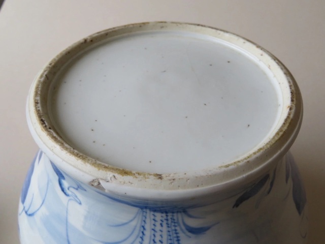 古玩陶瓷青花荷塘鴛鴦紋馬蹄缸真品鑒賞圖
