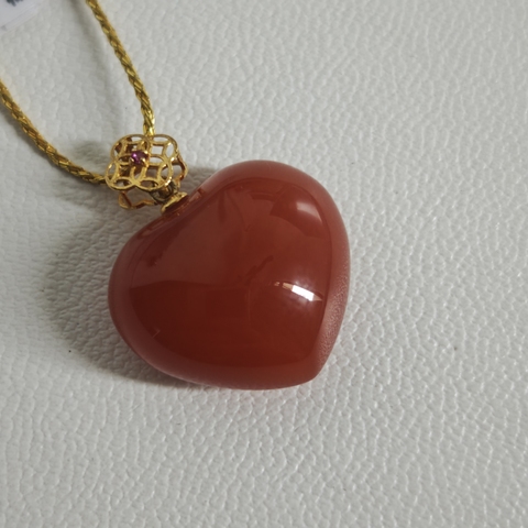 古玩玉器南紅瑪瑙雕“心形掛墜”真品鑒賞圖