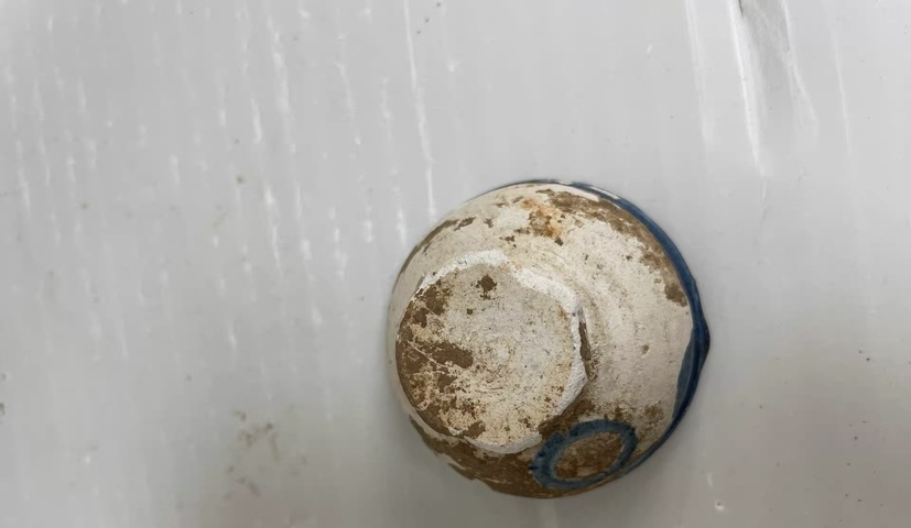 古玩陶瓷唐·三彩藍釉黃口杯拍賣，當前價格0元