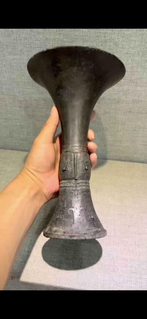 古玩銅器商·觚拍賣,當前價格150000元