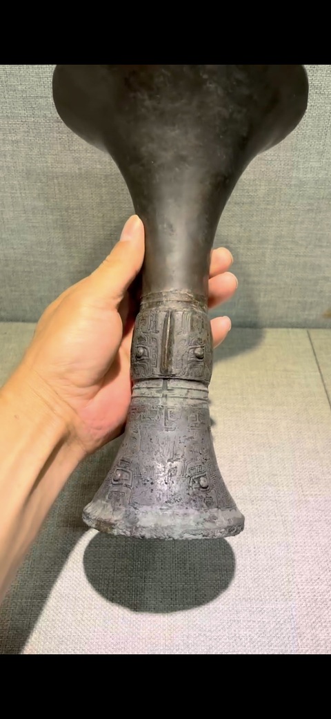 古玩銅器商·觚拍賣,當前價格150000元