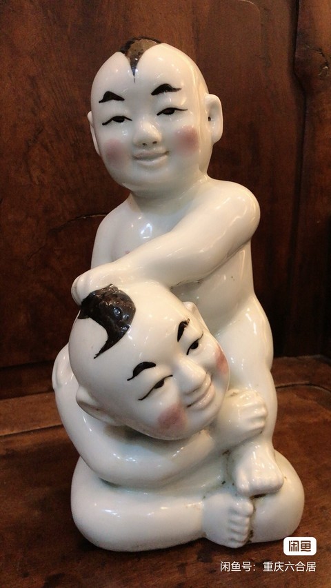 古玩陶瓷童子塑像真品鑒賞圖