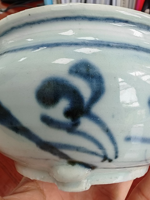 古玩陶瓷青花三足爐真品鑒賞圖