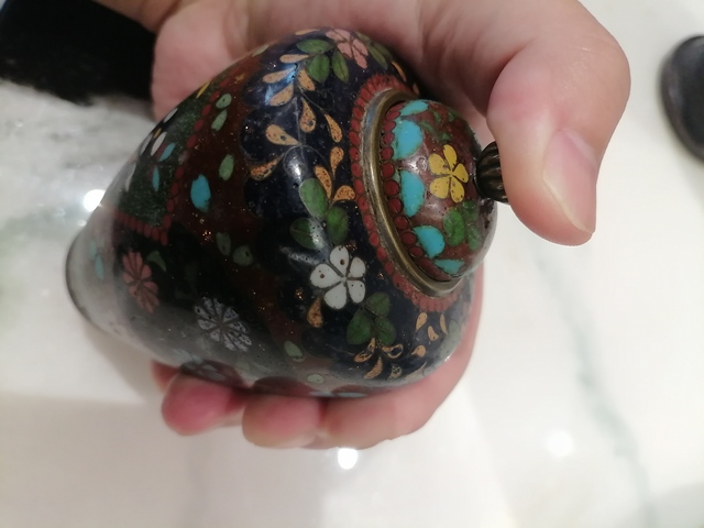 古玩銅器罐子真品鑒賞圖