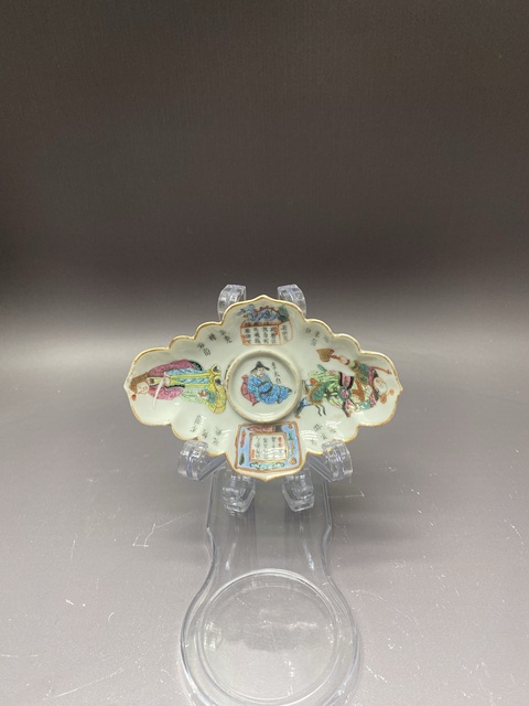 古玩陶瓷無雙譜粉彩盤真品鑒賞圖