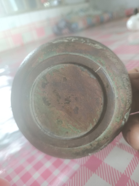 古玩銅器銅碗真品鑒賞圖