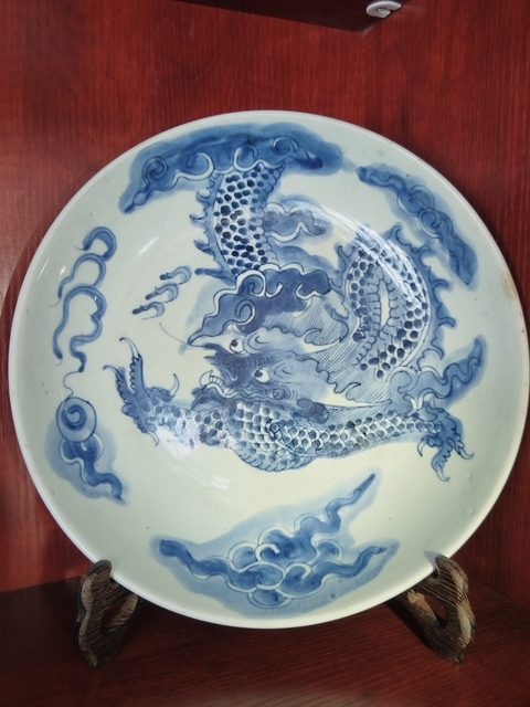 古玩陶瓷青花過墻龍紋盤拍賣，當前價格8200元
