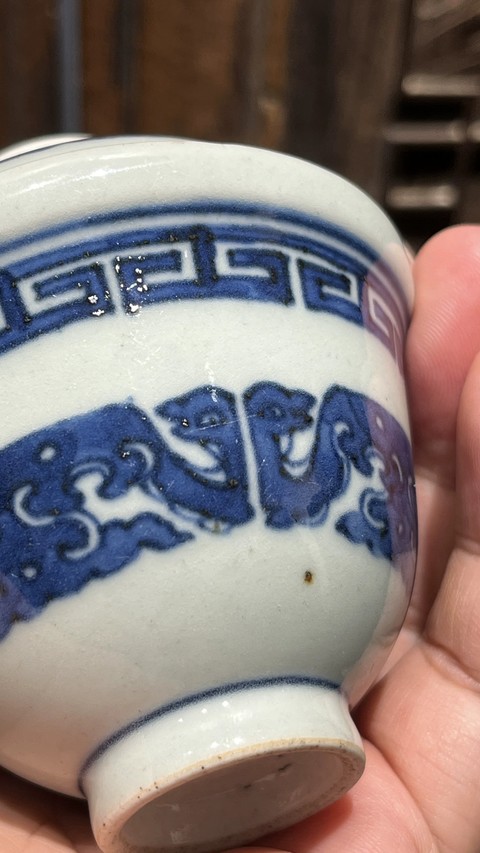 古玩陶瓷青花夔龍紋蓋碗，疑似復窯真品鑒賞圖