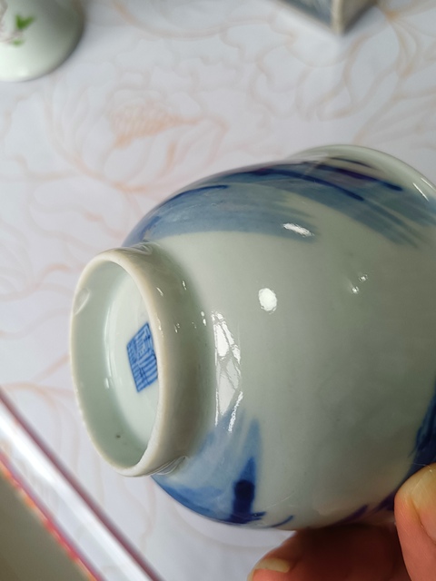 古玩陶瓷花鳥紋青花小碗真品鑒賞圖