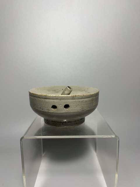 古玩陶瓷明代龍泉青瓷油燈拍賣,當前價格2800元