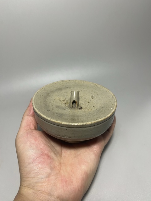 古玩陶瓷明代龍泉青瓷油燈拍賣,當前價格2800元