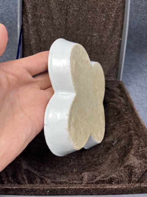 古玩陶瓷康熙青花鳳儀亭人物故事紋洗拍賣，當前價格6588元