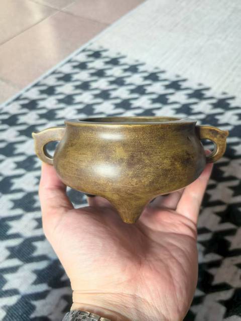 古玩銅器爐拍賣,當(dāng)前價(jià)格29000元