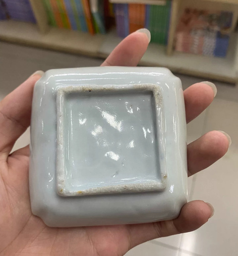 古玩陶瓷晚明青花倭角碟真品鑒賞圖
