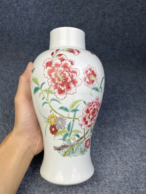古玩陶瓷粉彩牡丹花鳥紋瓶拍賣，當前價格4688元