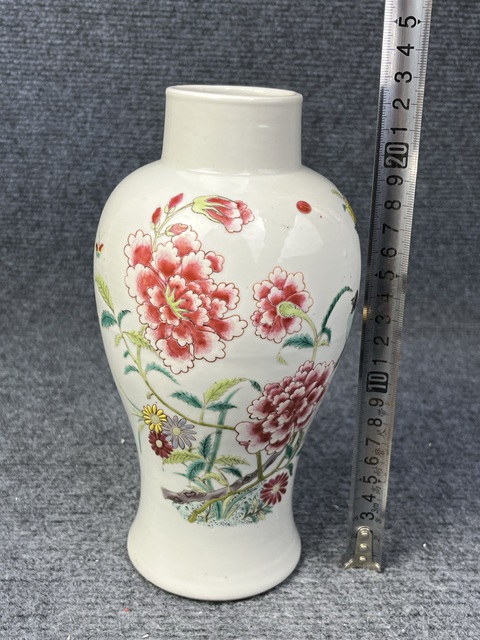 古玩陶瓷粉彩牡丹花鳥紋瓶拍賣，當前價格4688元