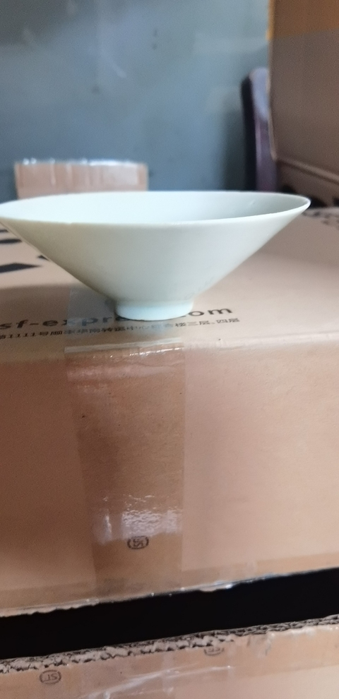 古玩陶瓷湖田窯青白釉刻花茶盞真品鑒賞圖