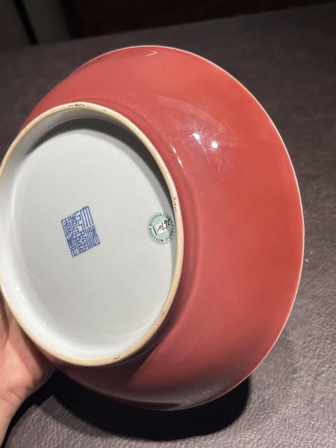古玩陶瓷清乾隆 官窯紅釉盤真品鑒賞圖