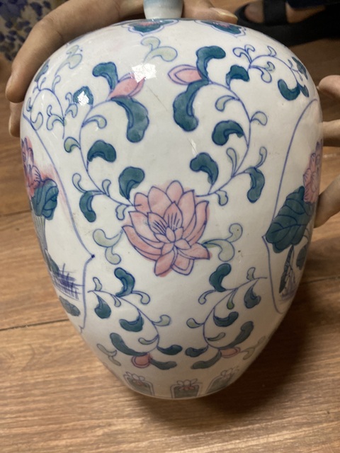 古玩陶瓷花鳥紋冬瓜罐真品鑒賞圖