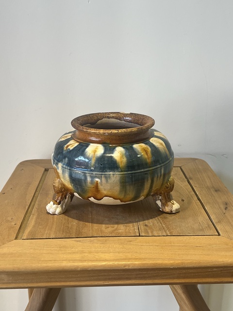 古玩陶瓷唐·三彩掛藍(lán)三足爐拍賣,當(dāng)前價(jià)格69800元