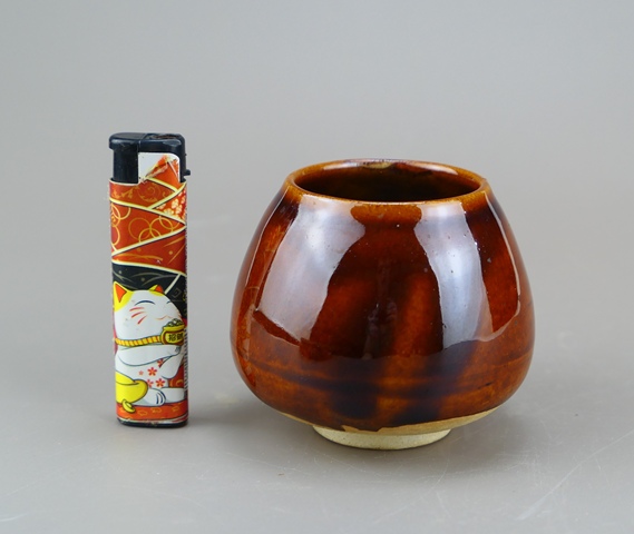 古玩陶瓷精品:清末民初定窯系紫金釉雞心罐(文房雅器)拍賣,當前價格66元