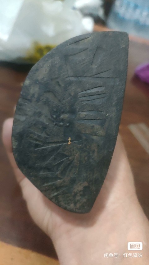 古玩雜項木雕裙式褝定觀音真品鑒賞圖