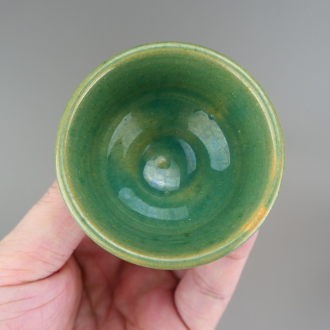 古玩陶瓷明末清初.綠釉茶杯拍賣，當前價格99元