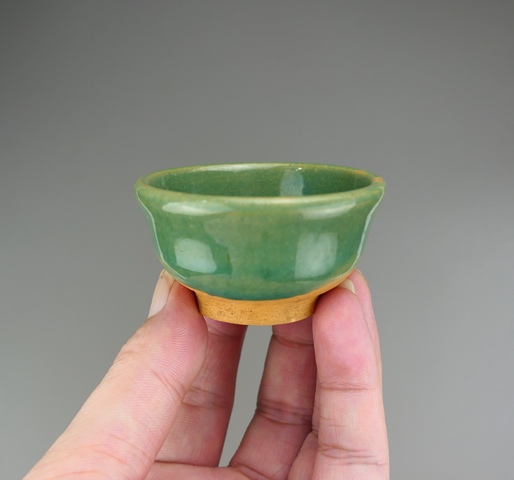 古玩陶瓷明末清初.綠釉茶杯拍賣，當前價格99元