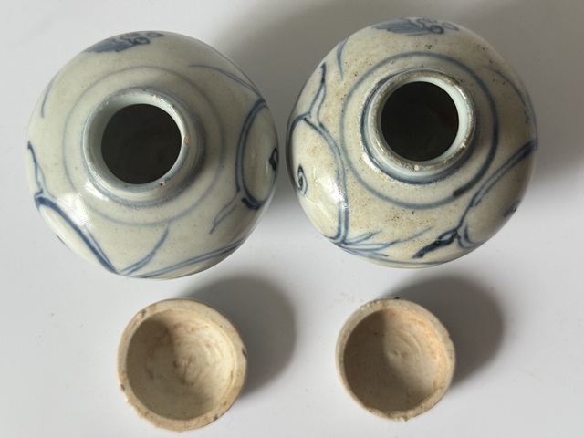 古玩陶瓷晚明淡描青花蓋罐真品鑒賞圖