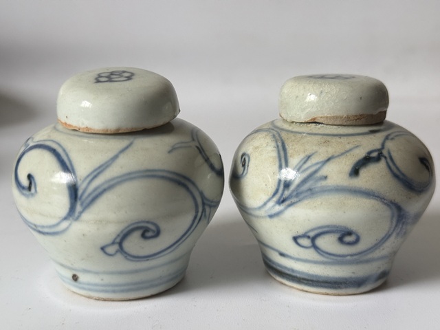 古玩陶瓷晚明淡描青花蓋罐真品鑒賞圖