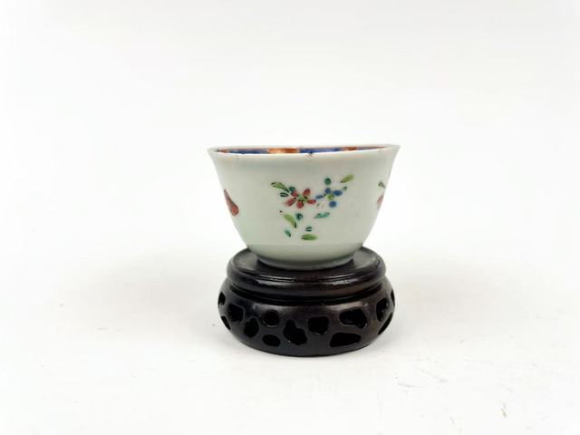 古玩陶瓷清雍正·粉彩花卉紋杯拍賣，當前價格118元