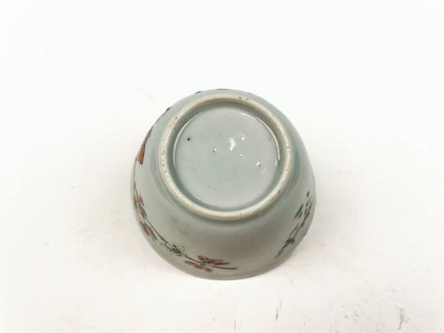 古玩陶瓷清雍正·粉彩花卉紋杯拍賣，當前價格118元