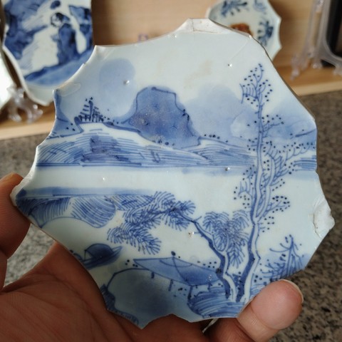 古玩陶瓷山水紋青花標本真品鑒賞圖