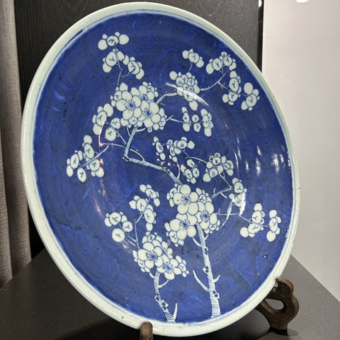 古玩陶瓷青花冰梅圖盤真品鑒賞圖