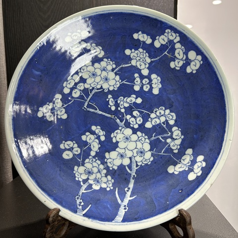 古玩陶瓷青花冰梅圖盤真品鑒賞圖
