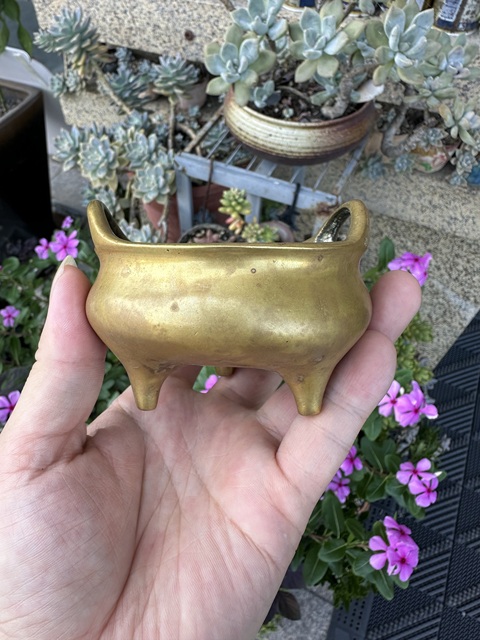 古玩銅器爐子真品鑒賞圖